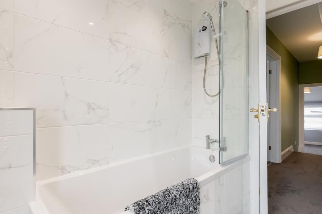 Weekly Monthly Deal-4 Beds-Large House-Driveway By Lima Apartments Ltd Bournemouth Kültér fotó
